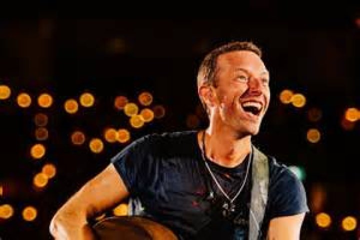 Chris Martin Relationships: A Comprehensive Look into the Love Life of Coldplay's Lead Singer