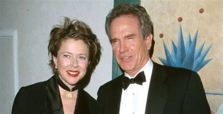 Exploring the Complex World of Warren Beatty's Relationships