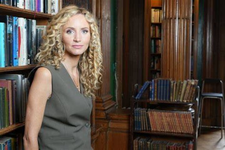 Unveiling the Enigmatic Life of Suzannah Lipscomb